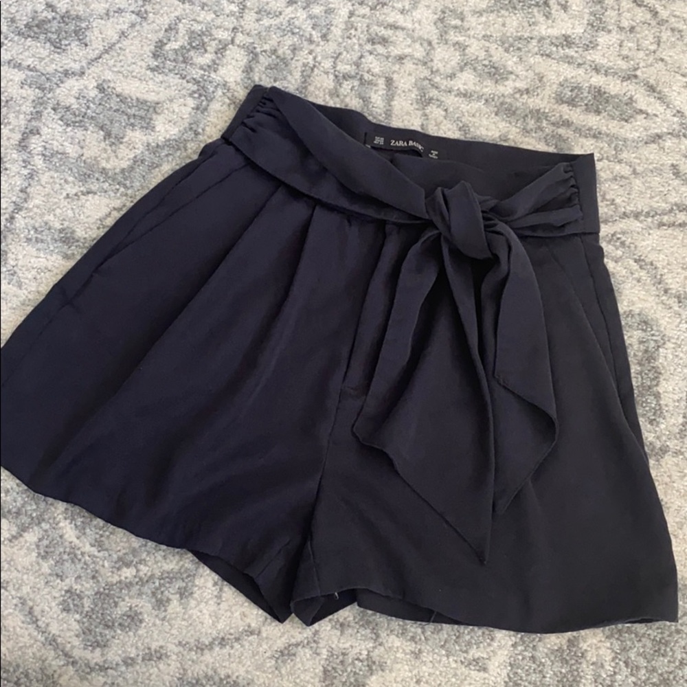 ZARA high waisted high rise BLACK SHORTS XS